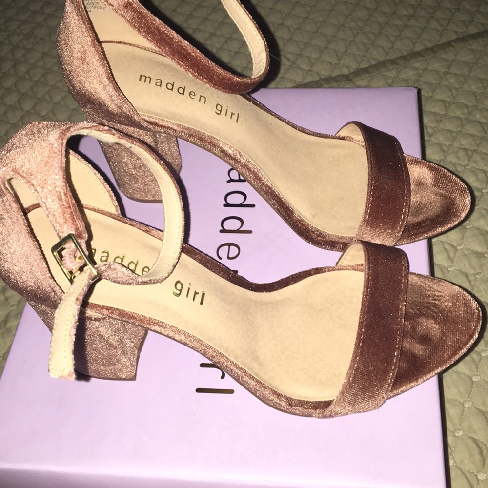 Madden girl Blush Velvet Sandals